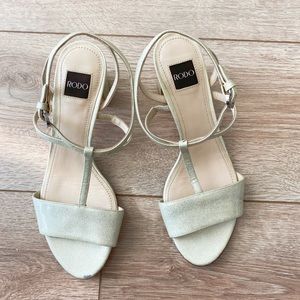 Rodo mid-heel sandals 👡